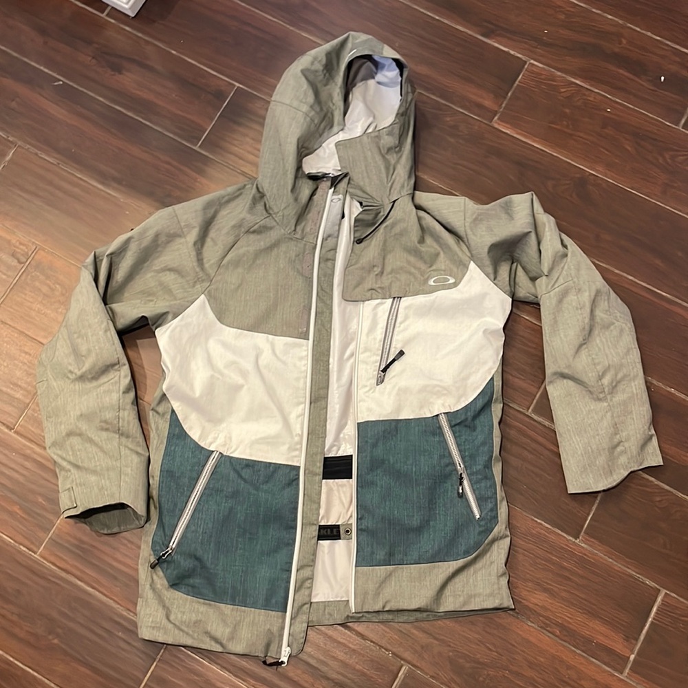 Oakley ski jacket